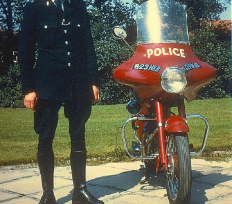 823 HKB Triumph Speed Twin, registered on 1.9.62. One of a fleet of 23, registered 801 HKB – 823 HKB They were painted Ruby Red and had the Siamese exhaust pipes. Photograph taken in July 1964 at MillBank School , West Derby, Tony Roach collection