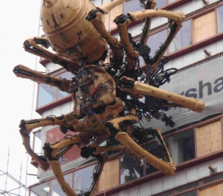 The arising of the spider from the depths of Liverpool in September 2008